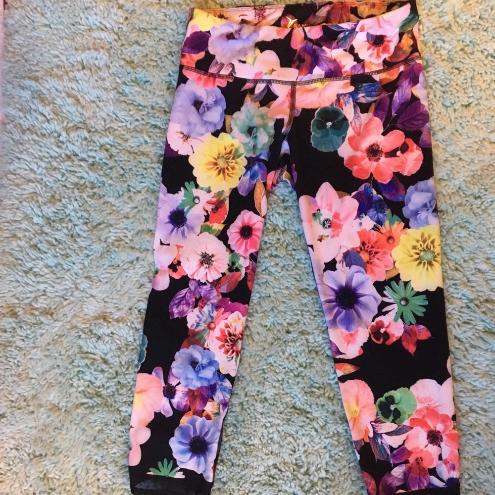 Old Navy Mid-Rise Mesh-Trim Crops M Petite
